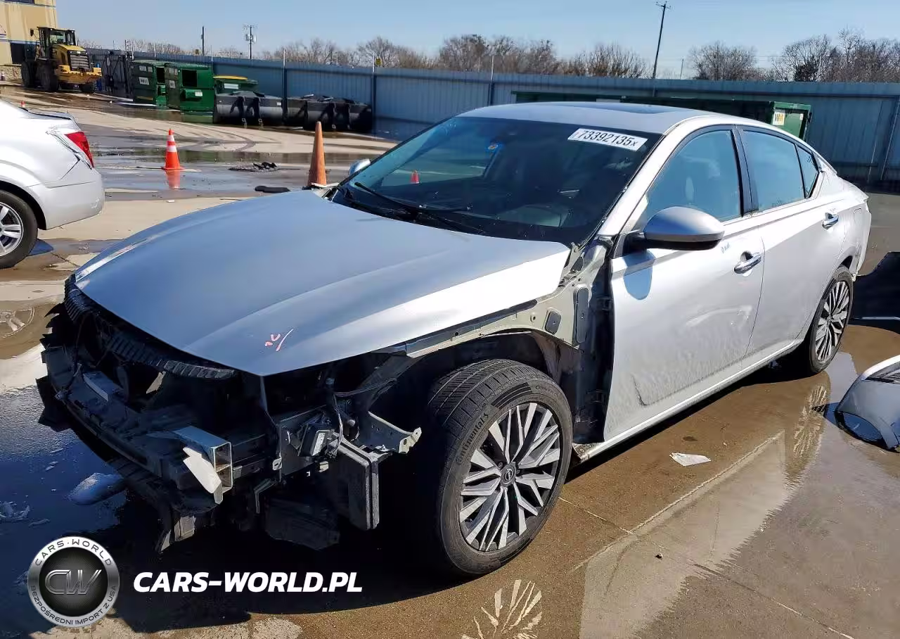 2023 Nissan Altima Sv