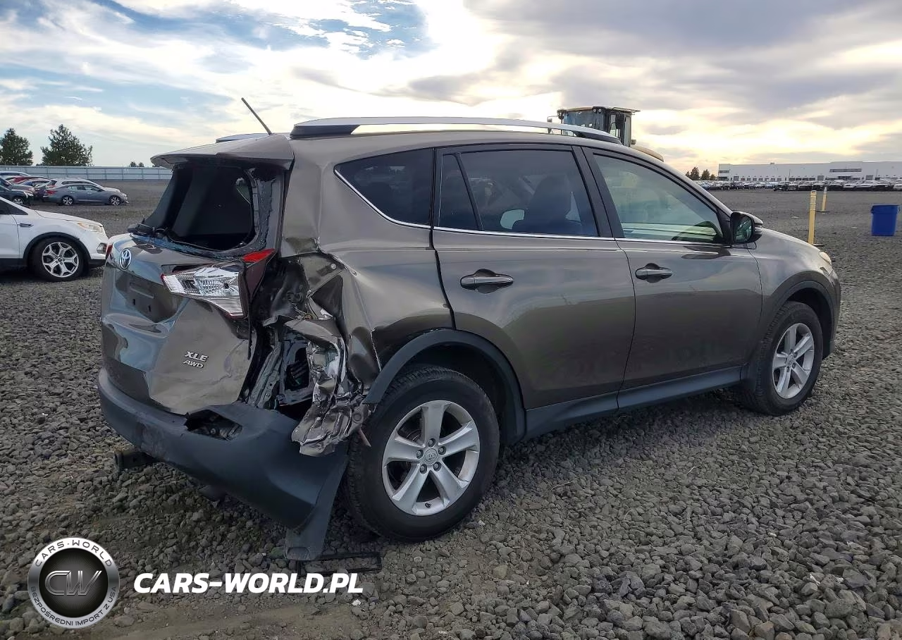 2013 Toyota Rav4 Xle VIN:JTMRFREV7DD005760 - 3