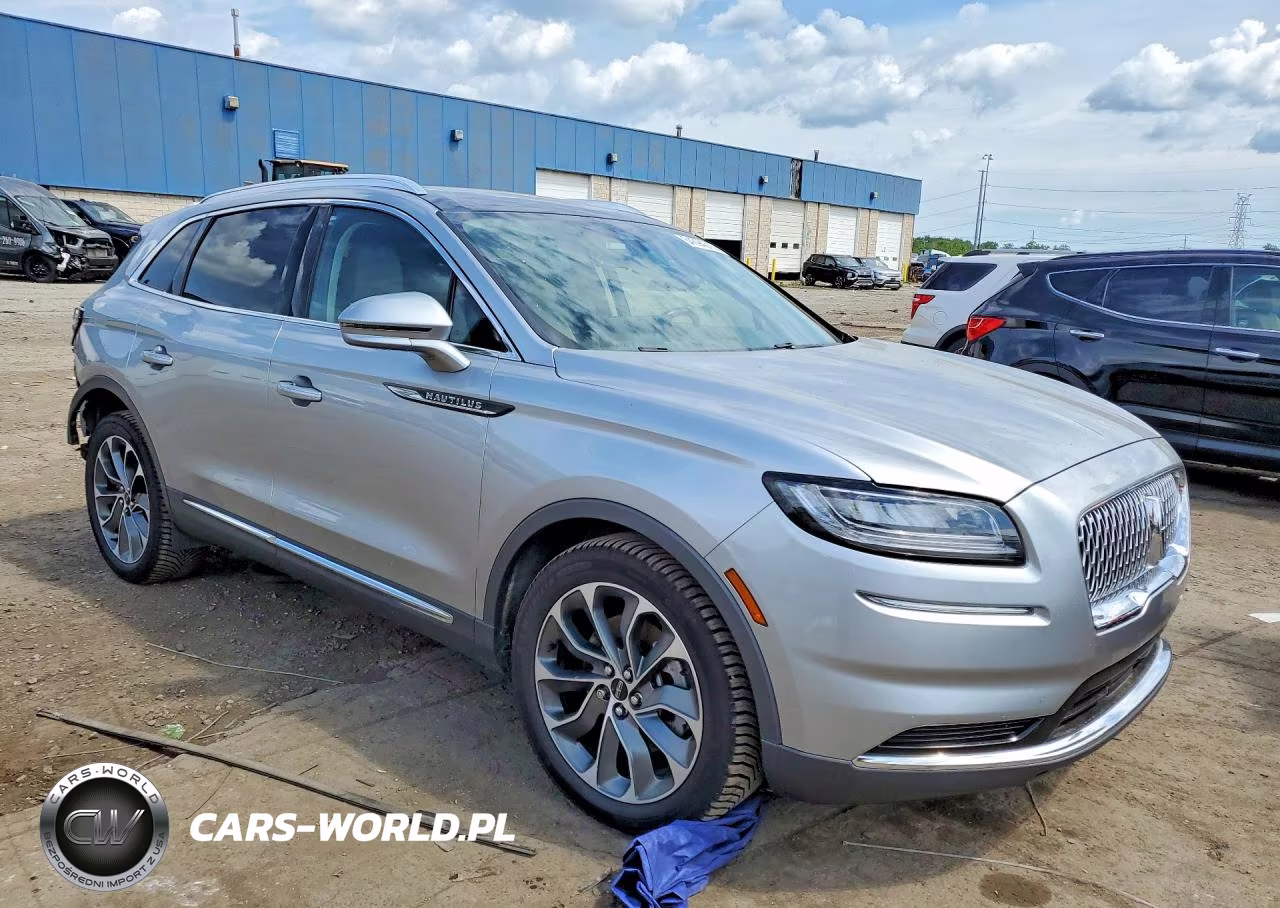 2022 Lincoln Nautilus Reserve VIN:2LMPJ8K97NBL05202 - 4