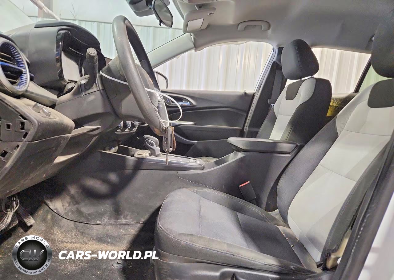 2025 Chevrolet Trax Ls VIN:KL77LFEPXSC199197 - 7