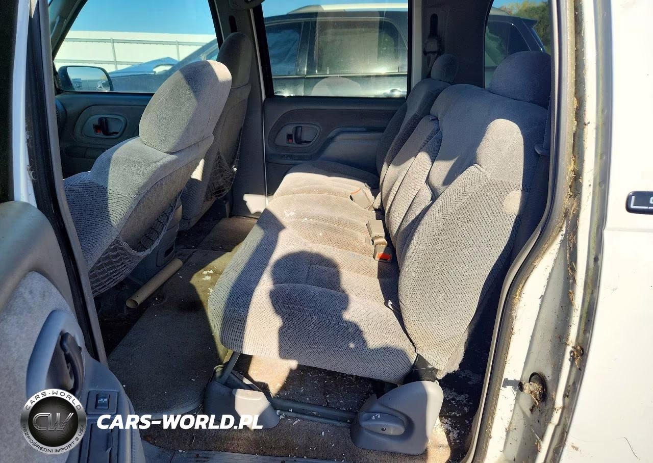 1999 Chevrolet Suburban C1500 VIN:3GNEC16R8XG261267 - 11