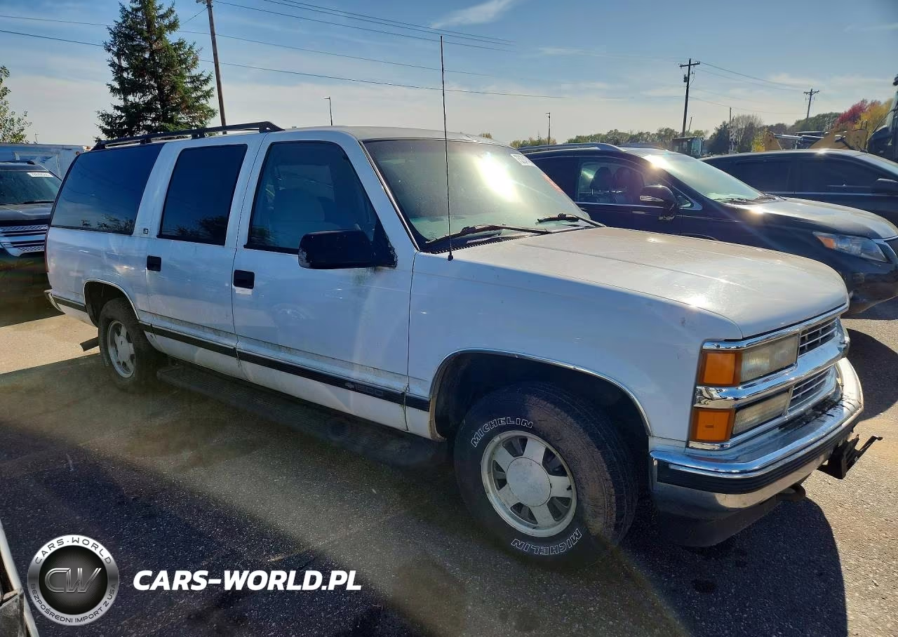 1999 Chevrolet Suburban C1500 VIN:3GNEC16R8XG261267 - 4