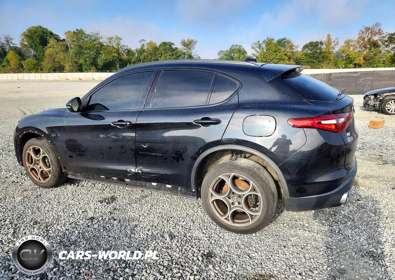 2018 Alfa Romeo Stelvio Sport VIN:ZASFAKPN8J7B64648 - 2
