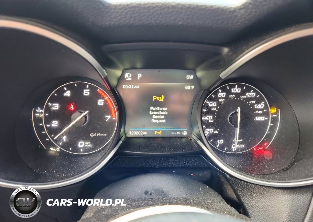2018 Alfa Romeo Stelvio Sport VIN:ZASFAKPN8J7B64648 - 9