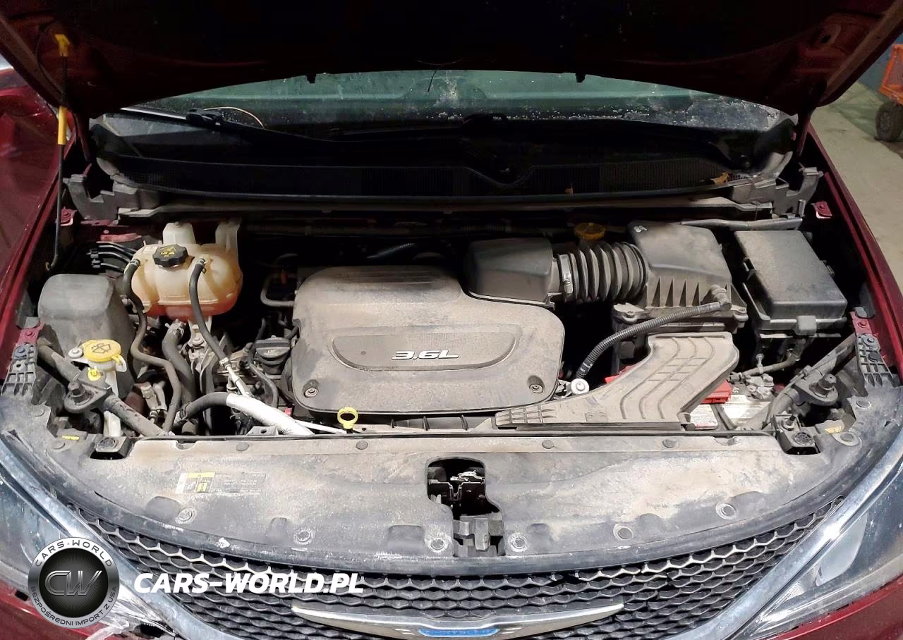 2018 Chrysler Pacifica Limited VIN:2C4RC1GG3JR262125 - 12