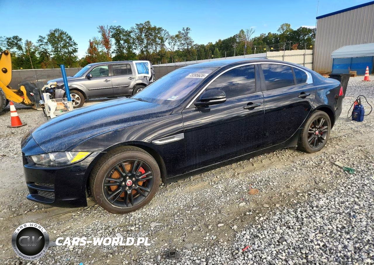 2017 Jaguar Xe Premium
