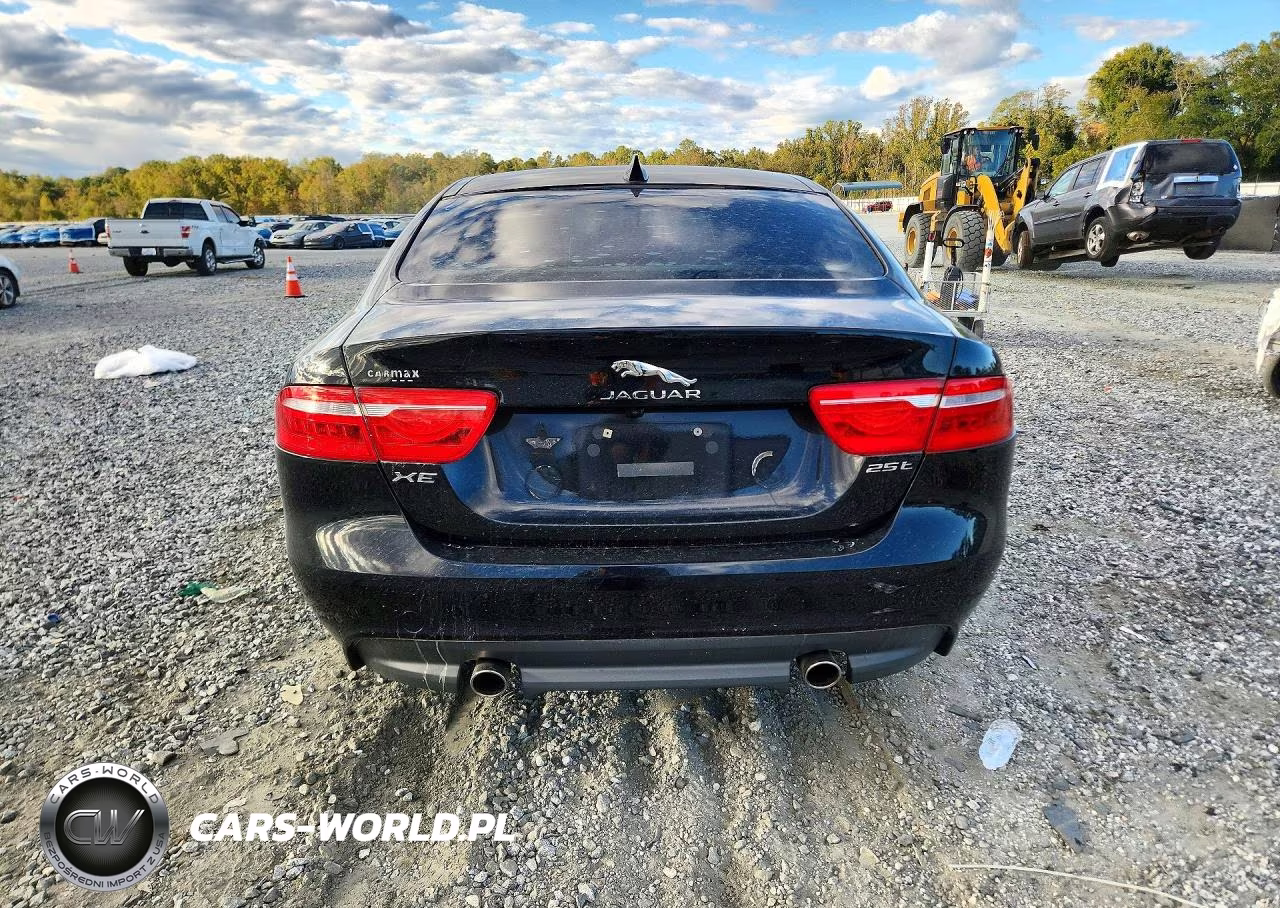 2017 Jaguar Xe Premium VIN:SAJAD4BG6HA962613 - 6