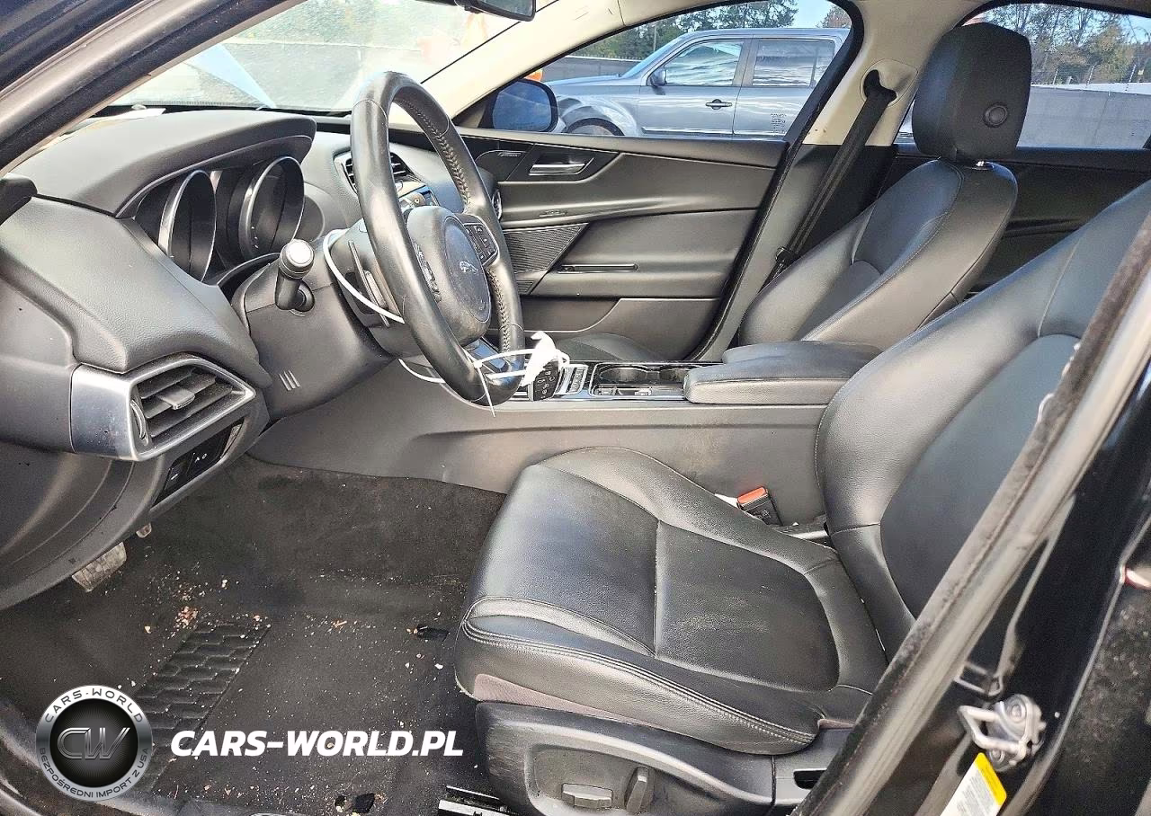 2017 Jaguar Xe Premium VIN:SAJAD4BG6HA962613 - 7