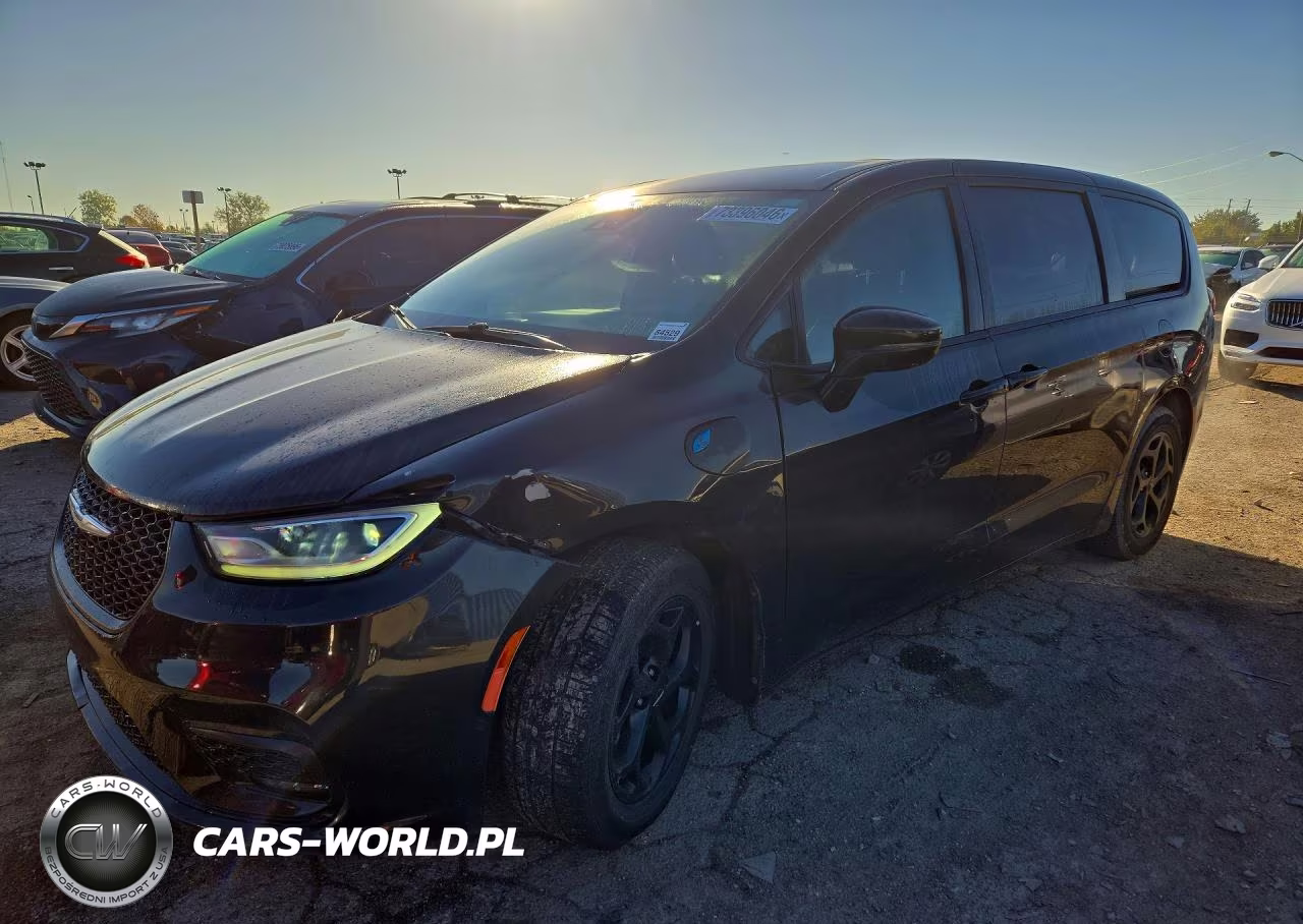 2022 Chrysler Pacifica Hybrid Touring L VIN:2C4RC1L77NR134935 - 1