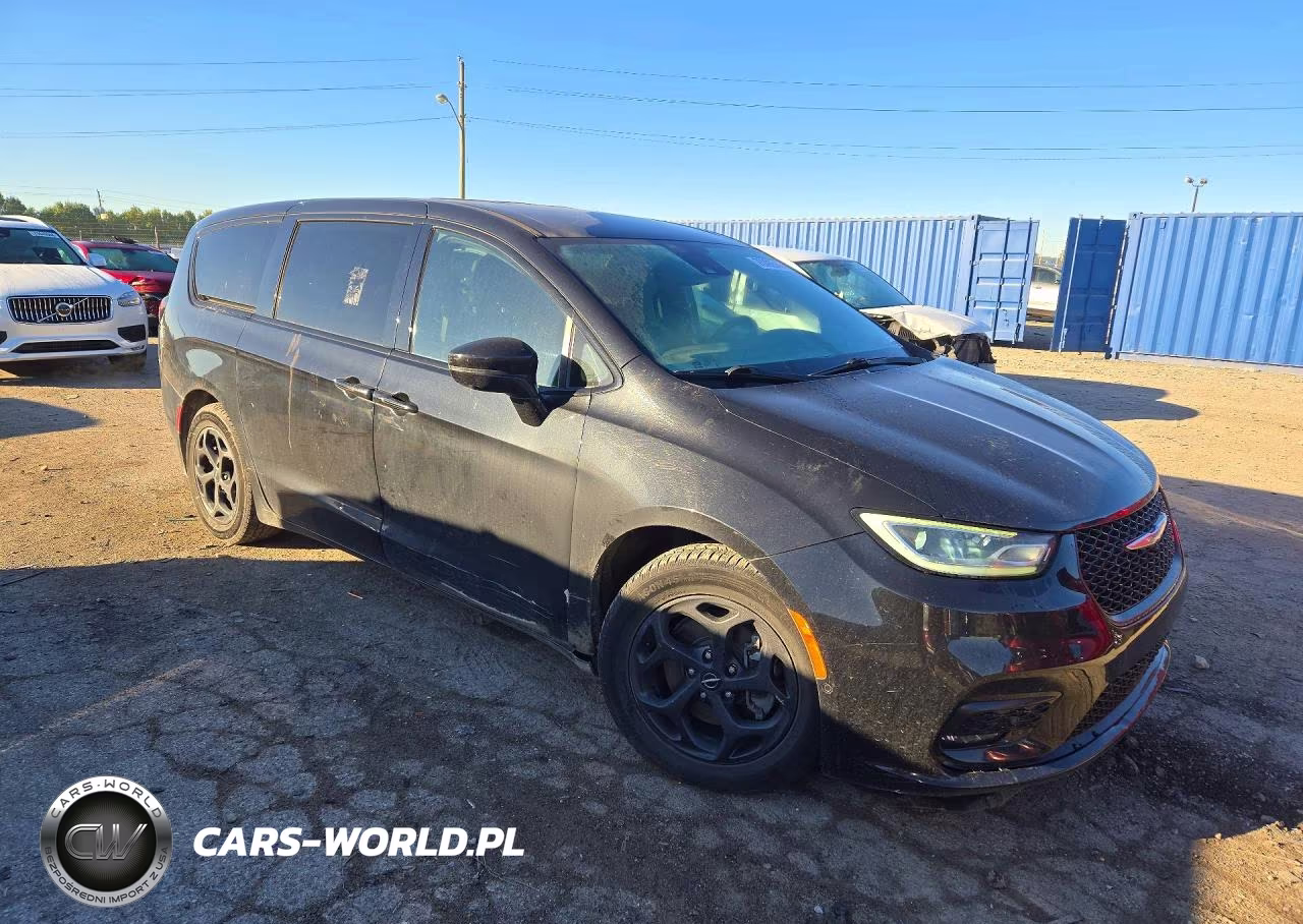 2022 Chrysler Pacifica Hybrid Touring L VIN:2C4RC1L77NR134935 - 4