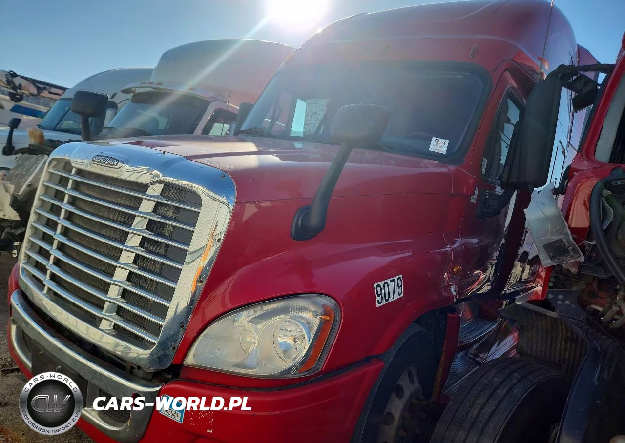 2015 Freightliner Cascadia Semi Truck VIN:3AKJGLD51FSGC9079 - 1