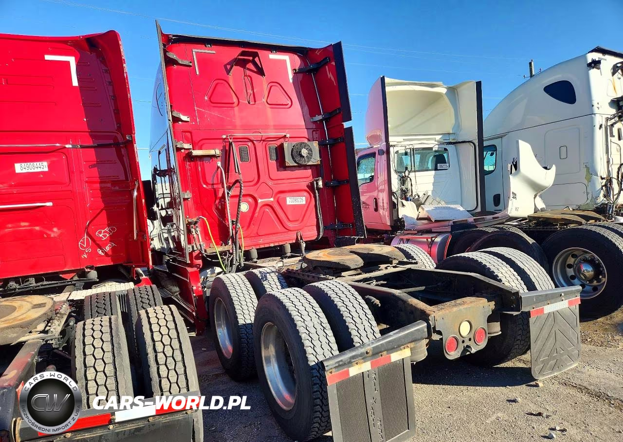2015 Freightliner Cascadia Semi Truck VIN:3AKJGLD51FSGC9079 - 2
