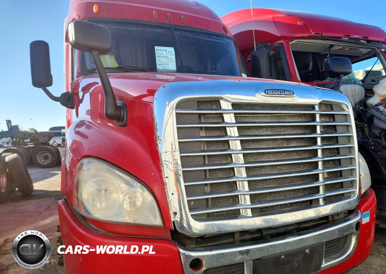 2015 Freightliner Cascadia Semi Truck VIN:3AKJGLD51FSGC9079 - 5