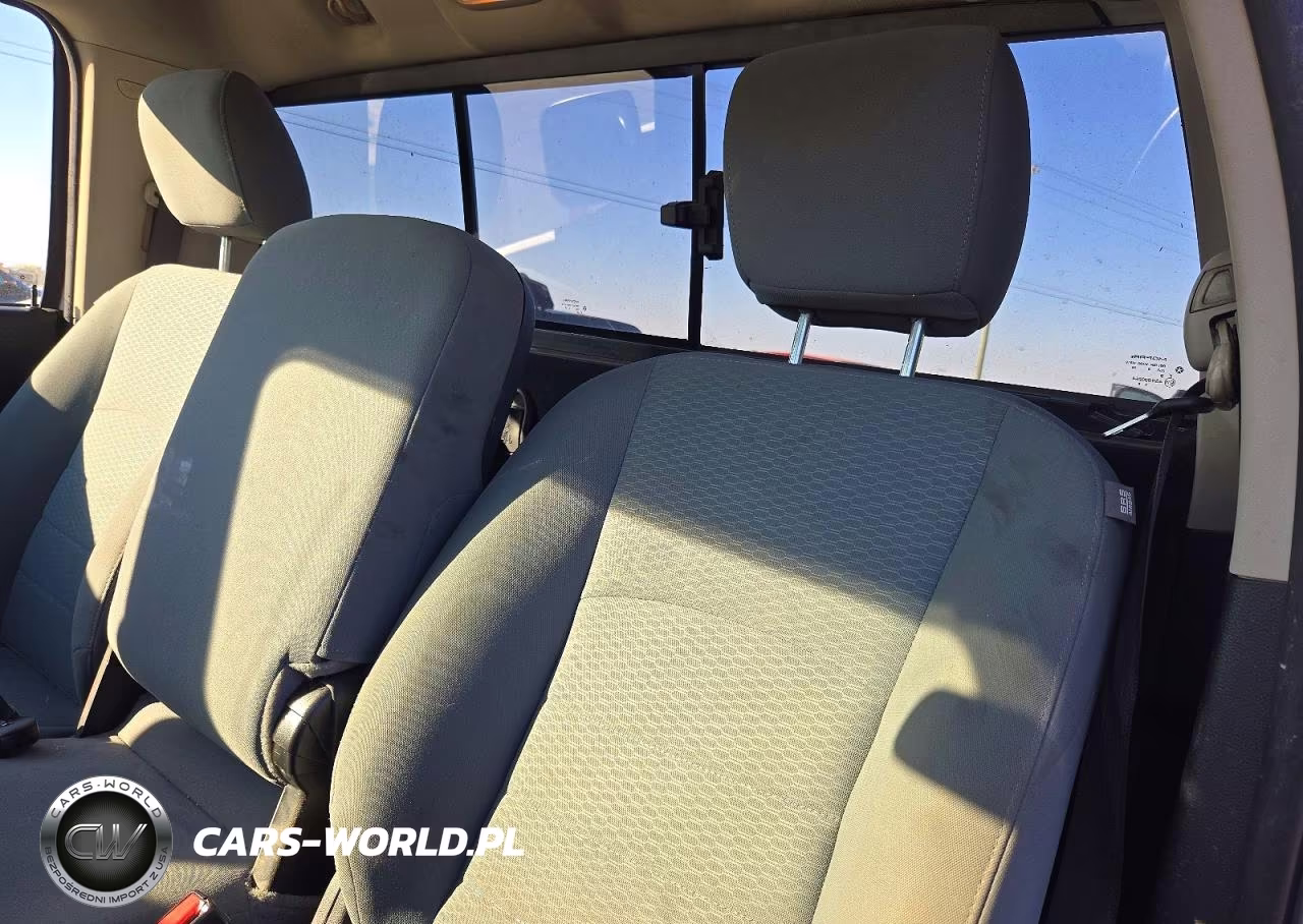 2019 Ram 1500 Classic Tradesman VIN:3C6JR6DT5KG541083 - 10
