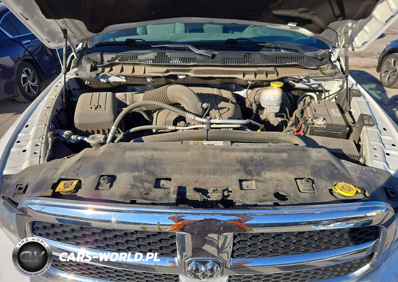 2019 Ram 1500 Classic Tradesman VIN:3C6JR6DT5KG541083 - 11
