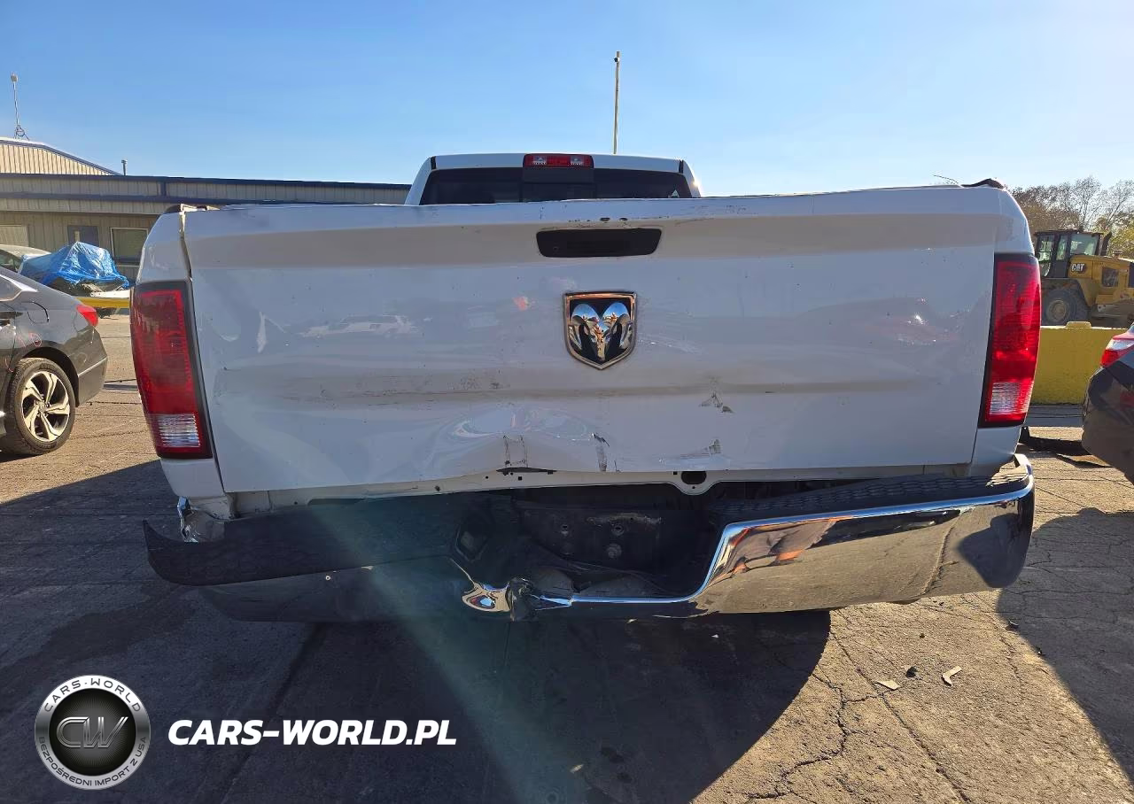 2019 Ram 1500 Classic Tradesman VIN:3C6JR6DT5KG541083 - 6