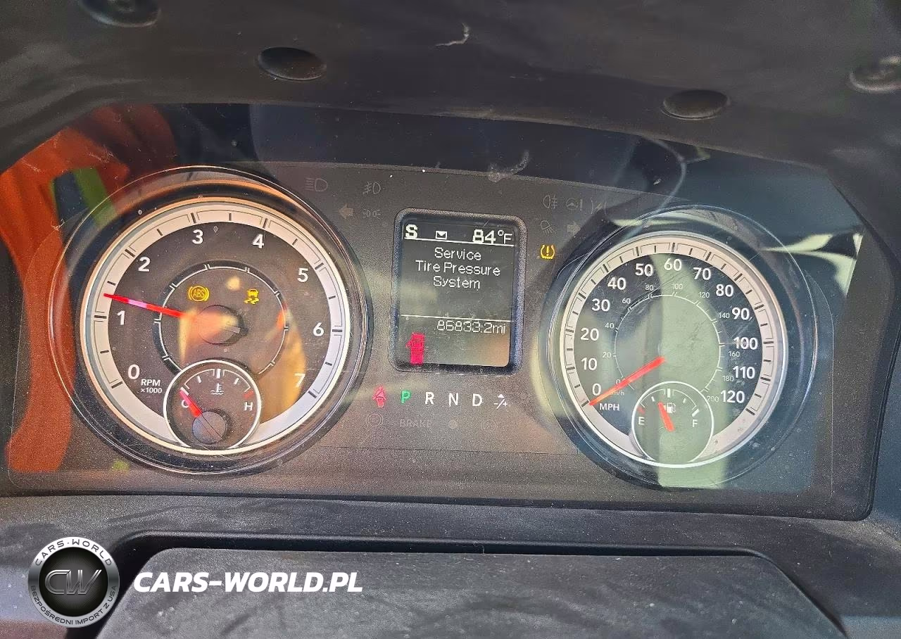 2019 Ram 1500 Classic Tradesman VIN:3C6JR6DT5KG541083 - 9