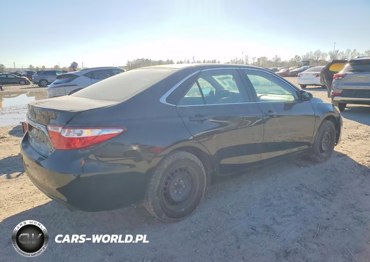 2017 Toyota Camry Le VIN:4T1BF1FK2HU442588 - 3
