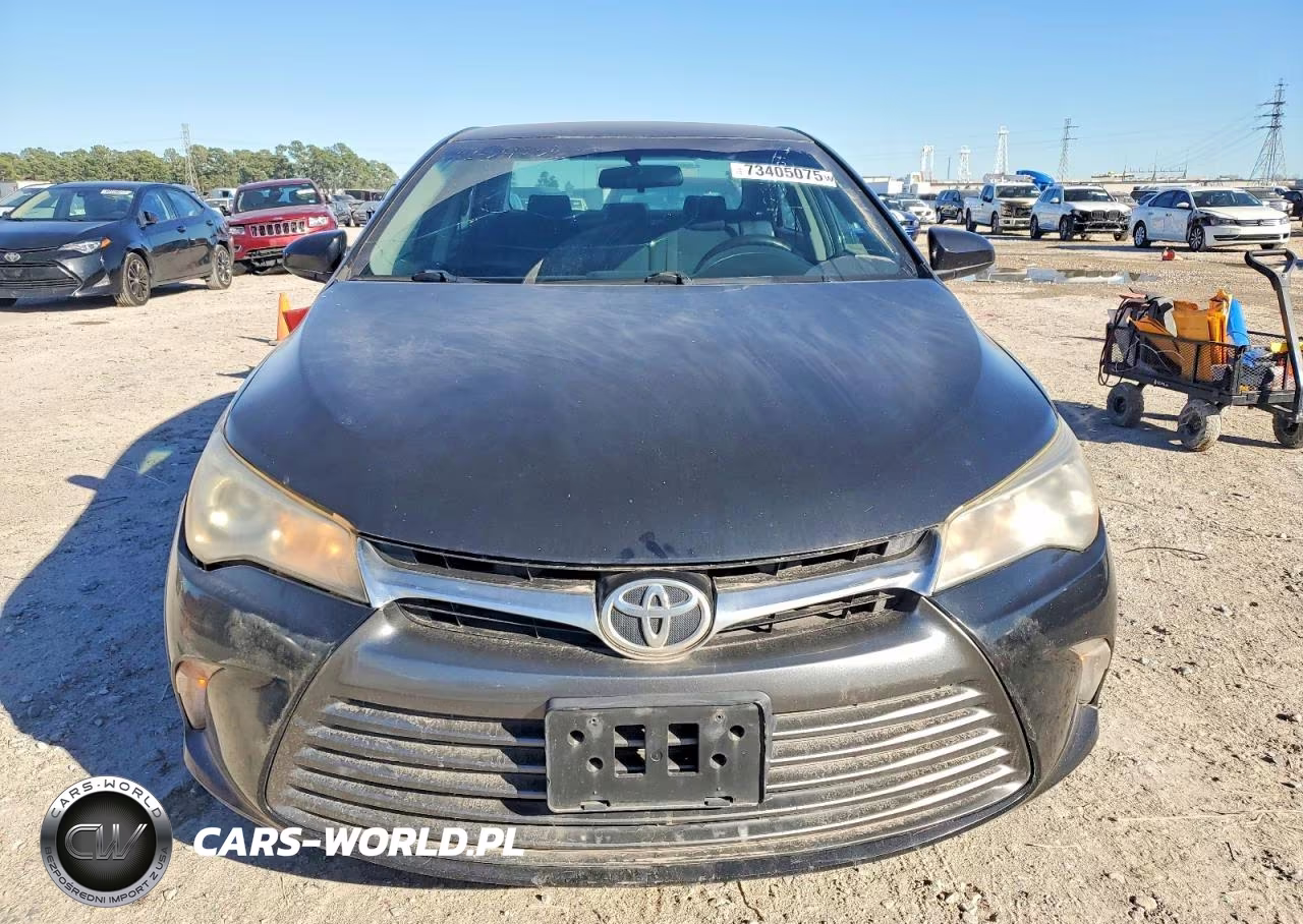 2017 Toyota Camry Le VIN:4T1BF1FK2HU442588 - 5