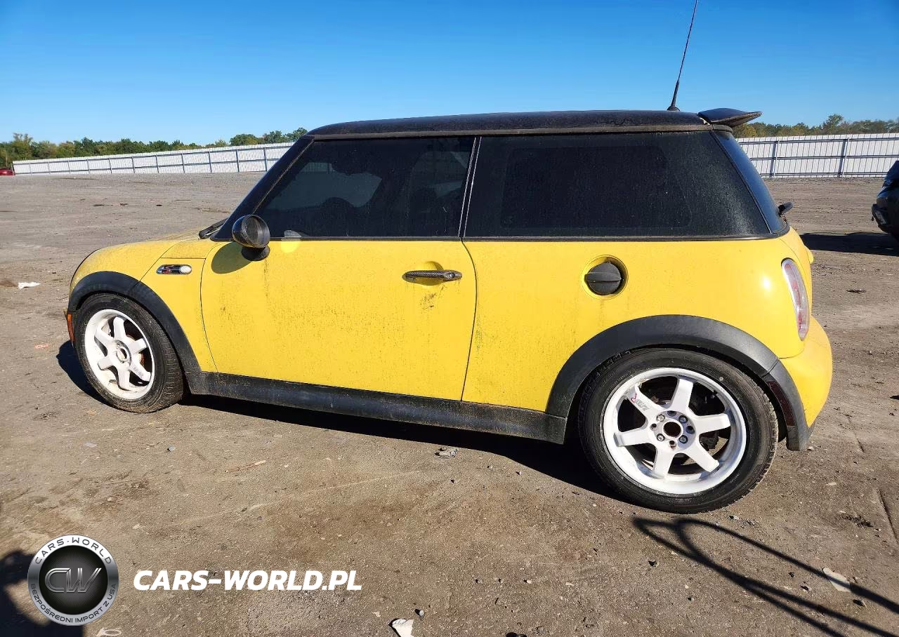 2003 Mini Cooper S VIN:WMWRE33473TD62922 - 2
