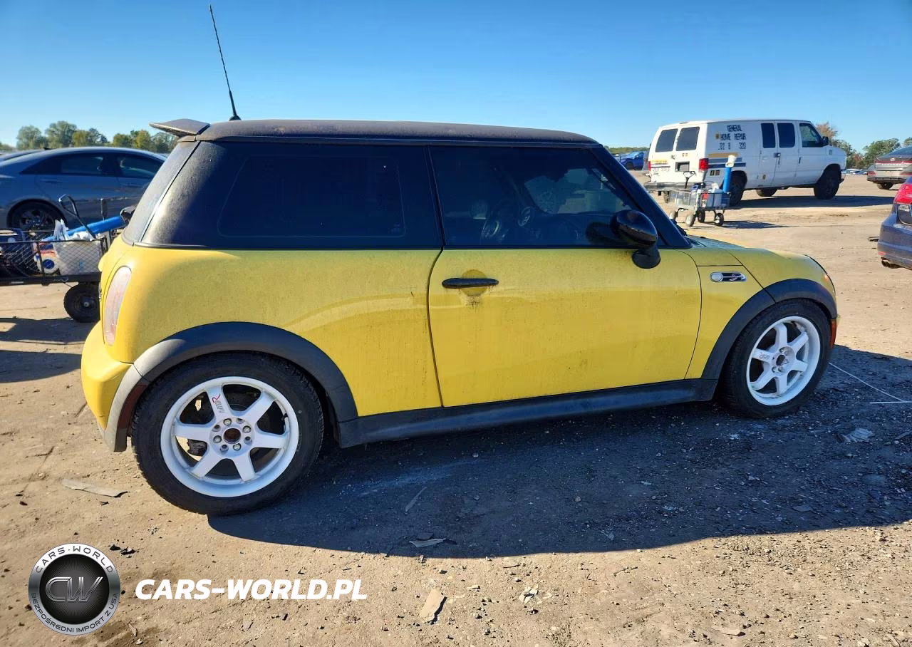 2003 Mini Cooper S VIN:WMWRE33473TD62922 - 3