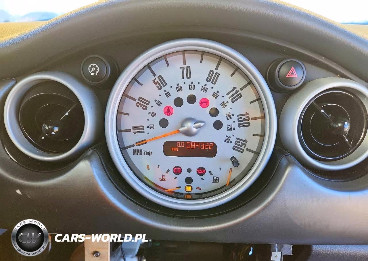 2003 Mini Cooper S VIN:WMWRE33473TD62922 - 9