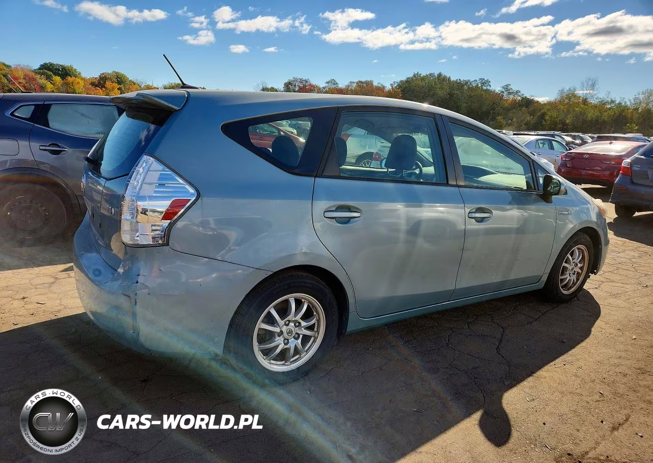 2014 Toyota Prius V Three VIN:JTDZN3EU6EJ002147 - 3