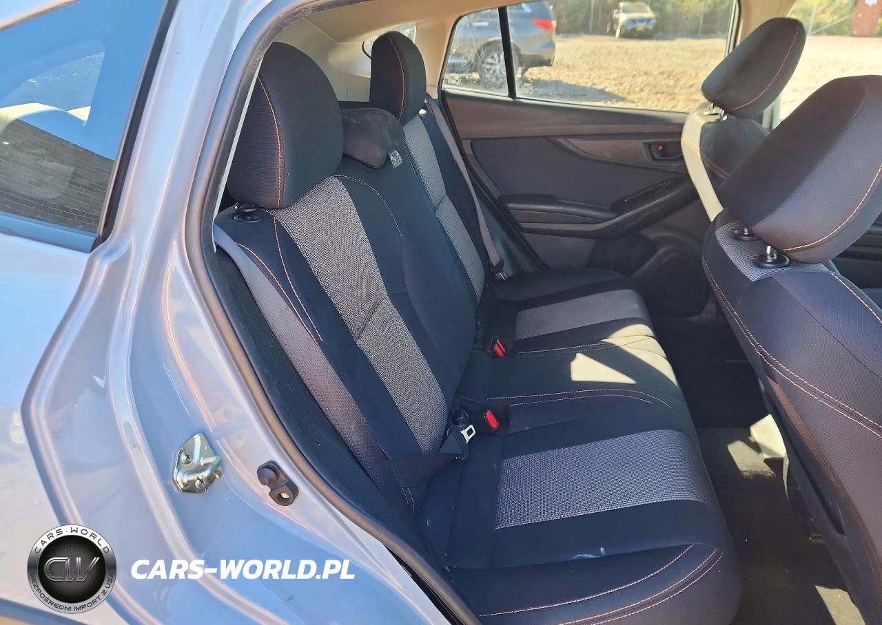 2018 Subaru Crosstrek Premium VIN:JF2GTACC9J8245336 - 10