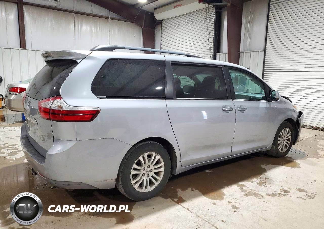 2016 Toyota Sienna Xle 8-Passenger VIN:5TDYK3DCXGS714759 - 3