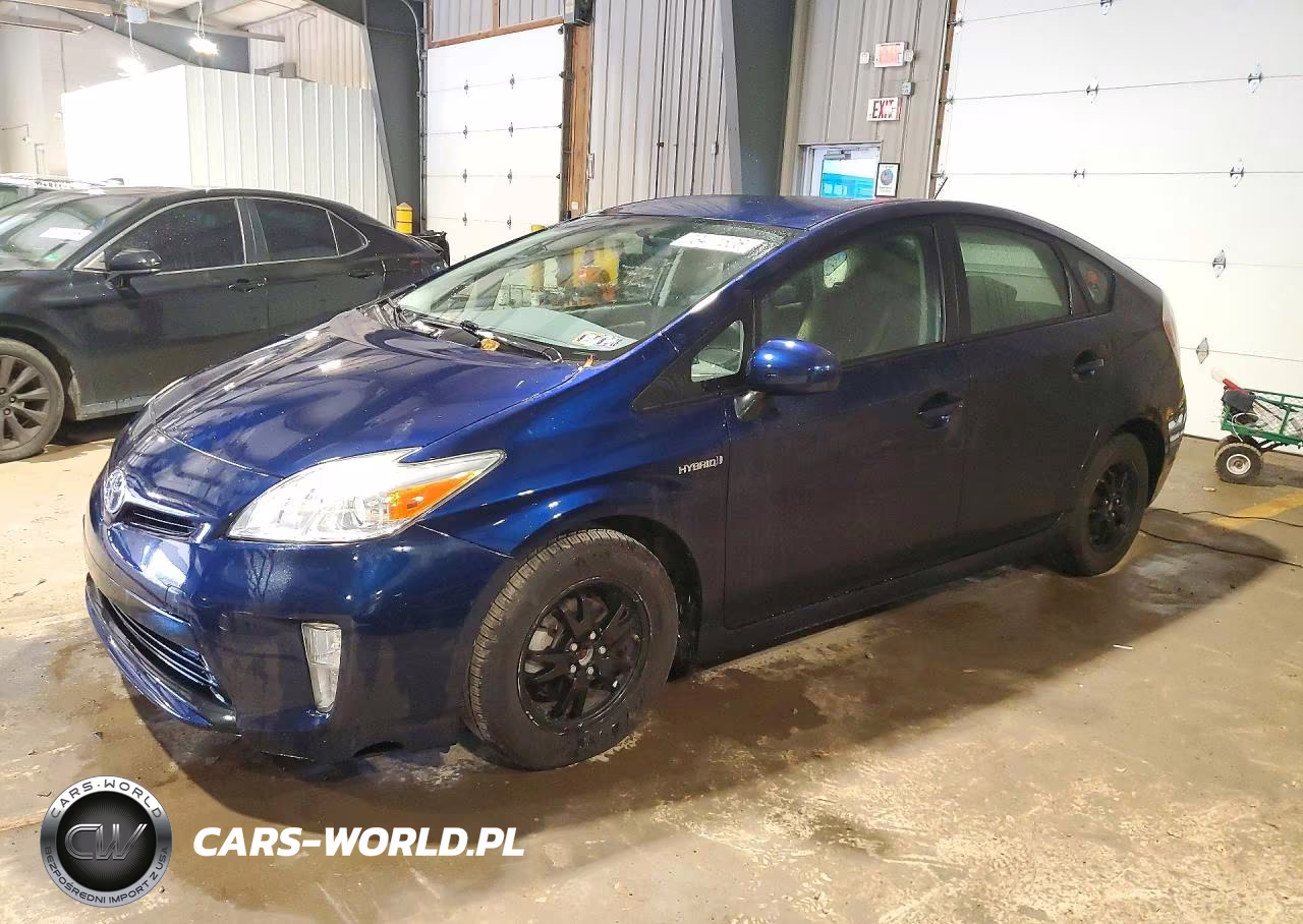 2015 Toyota Prius Two VIN:JTDKN3DU7F0406004 - 1