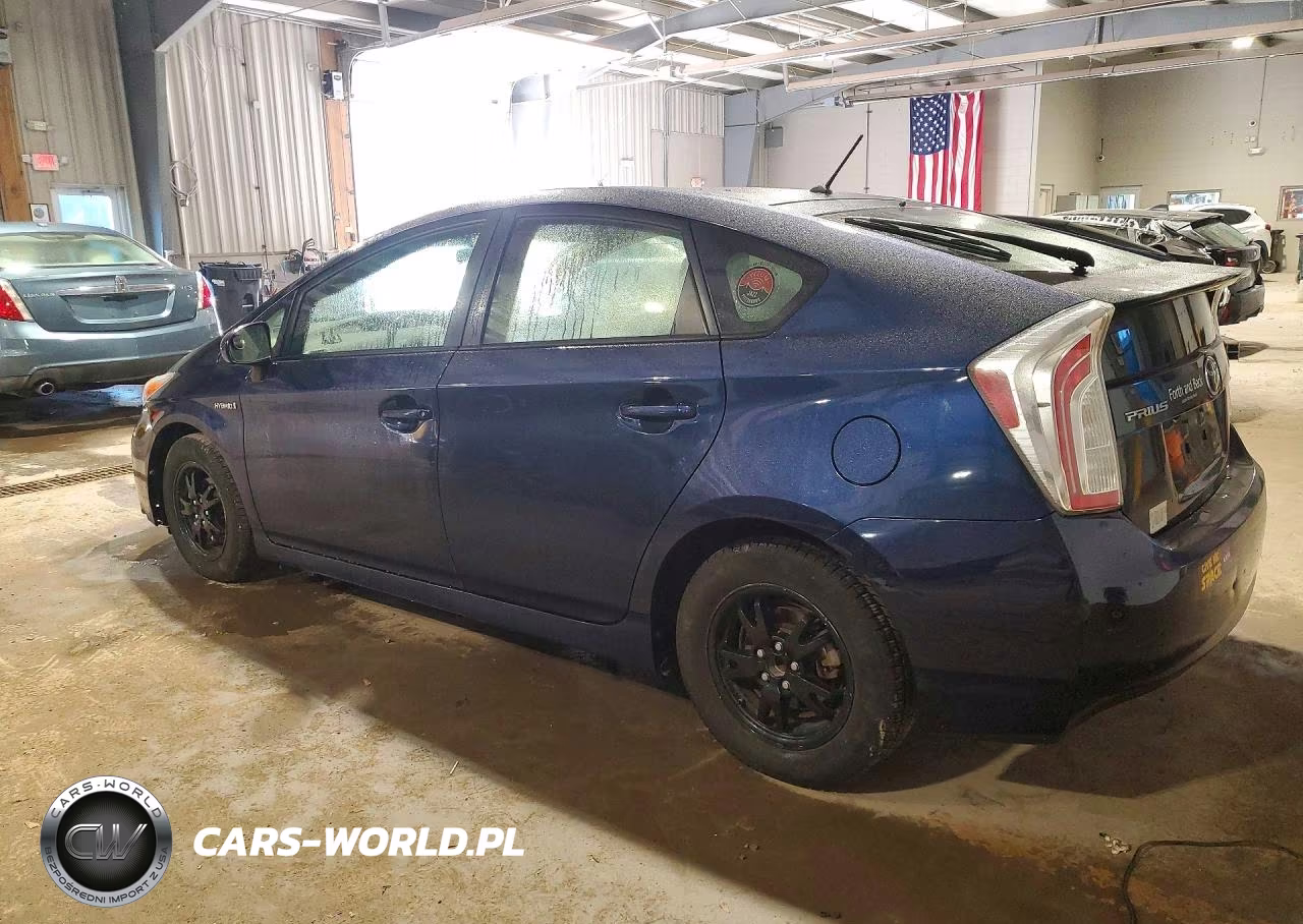 2015 Toyota Prius Two VIN:JTDKN3DU7F0406004 - 2