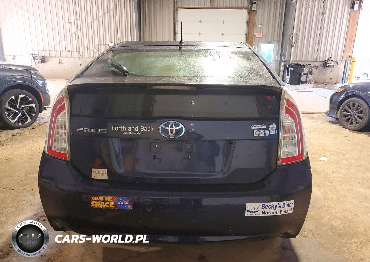 2015 Toyota Prius Two VIN:JTDKN3DU7F0406004 - 6