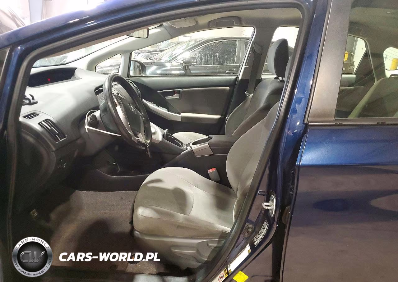 2015 Toyota Prius Two VIN:JTDKN3DU7F0406004 - 7