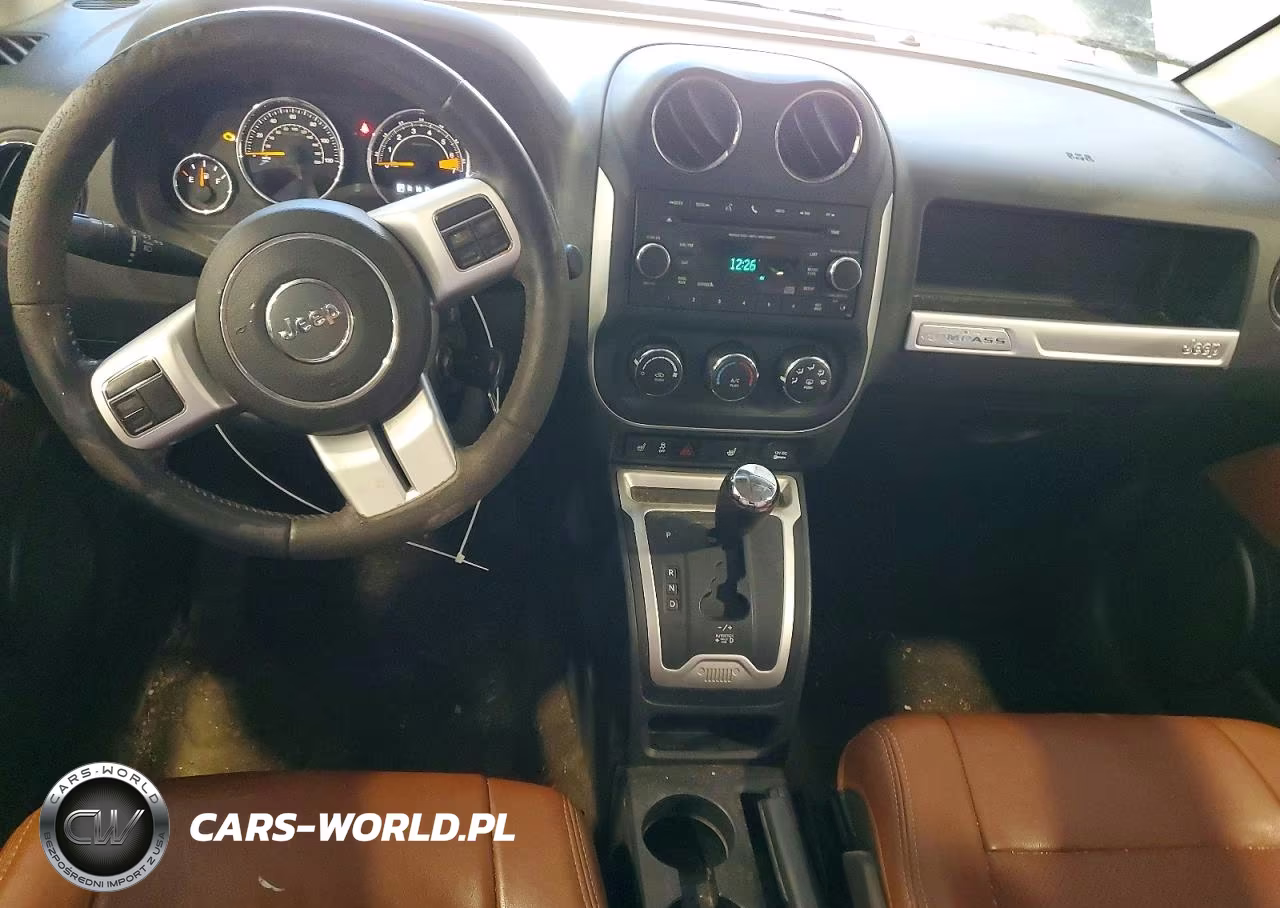 2016 Jeep Compass Latitude VIN:1C4NJDEB8GD706916 - 8