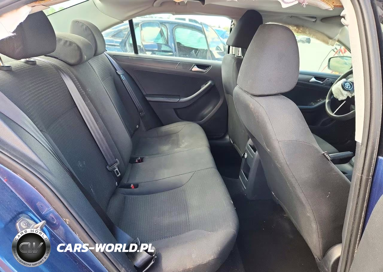 2015 Volkswagen Jetta Base VIN:3VW2K7AJ4FM281001 - 10