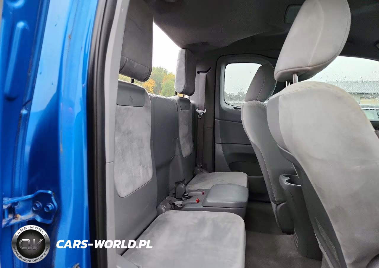 2010 Toyota Tacoma V6 VIN:5TEUU4EN0AZ722121 - 10