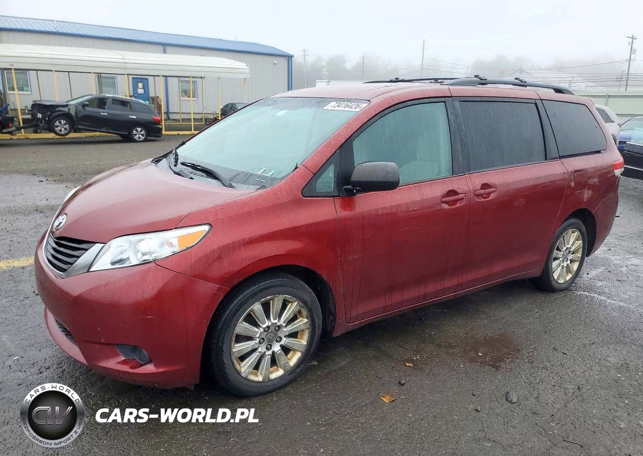 2011 Toyota Sienna Le VIN:5TDJK3DC0BS027073 - 1