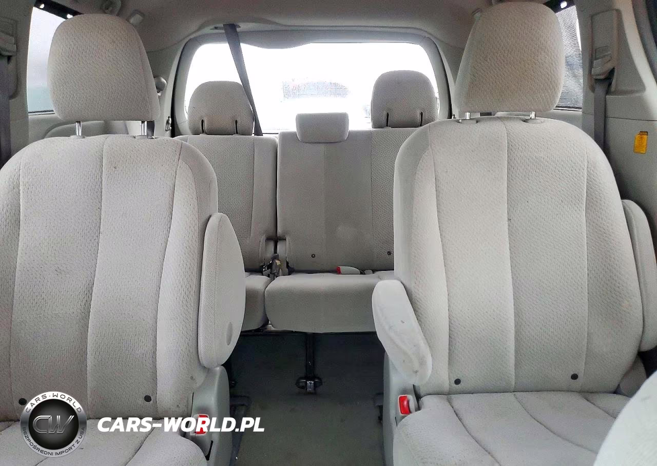 2011 Toyota Sienna Le VIN:5TDJK3DC0BS027073 - 10