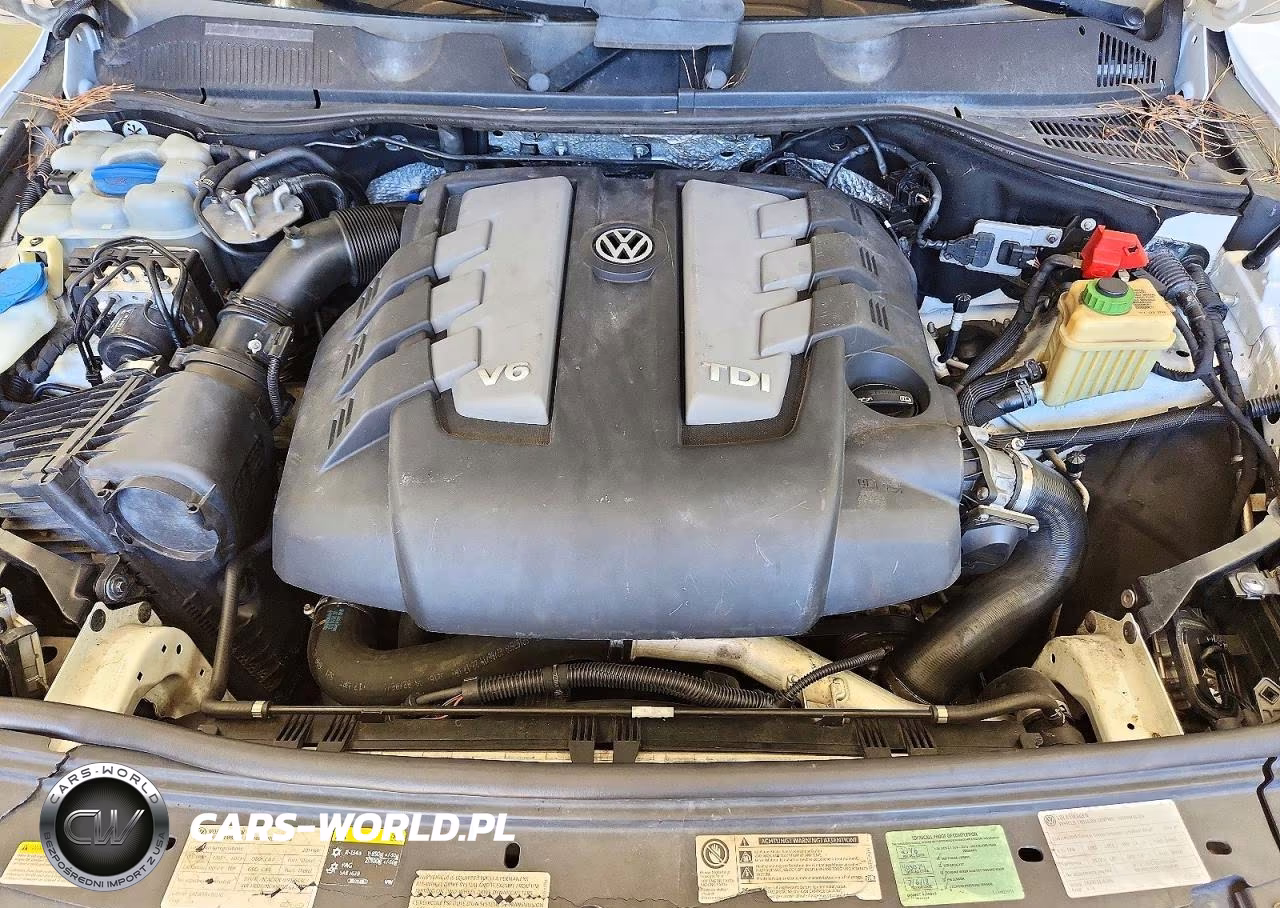 2014 Volkswagen Touareg V6 Tdi VIN:WVGEP9BPXED010286 - 11