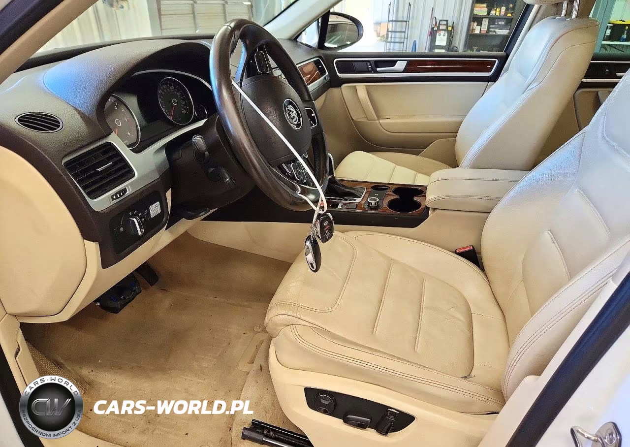 2014 Volkswagen Touareg V6 Tdi VIN:WVGEP9BPXED010286 - 7