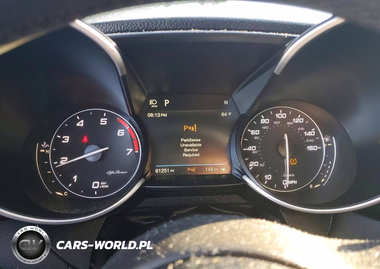 2019 Alfa Romeo Giulia Ti VIN:ZARFAMBN4K7621328 - 9