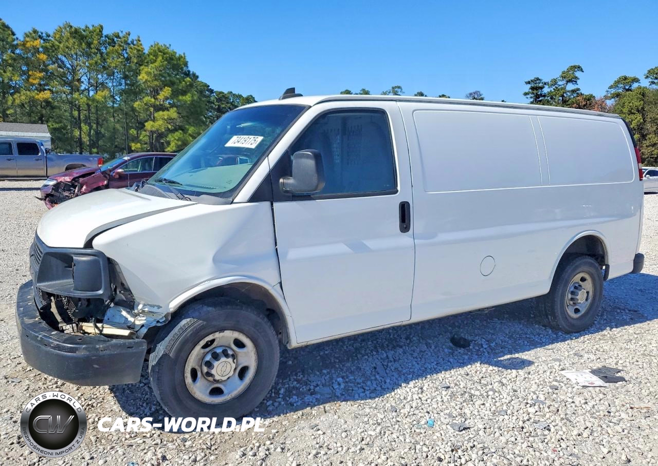 2017 Chev Express Cargo 2500 1