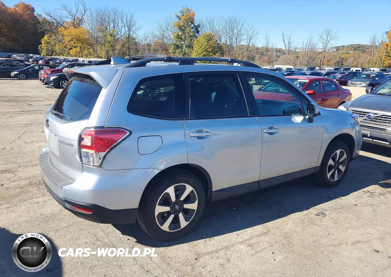 2018 Subaru Forester 2.5I Premium VIN:JF2SJAEC8JH409348 - 3