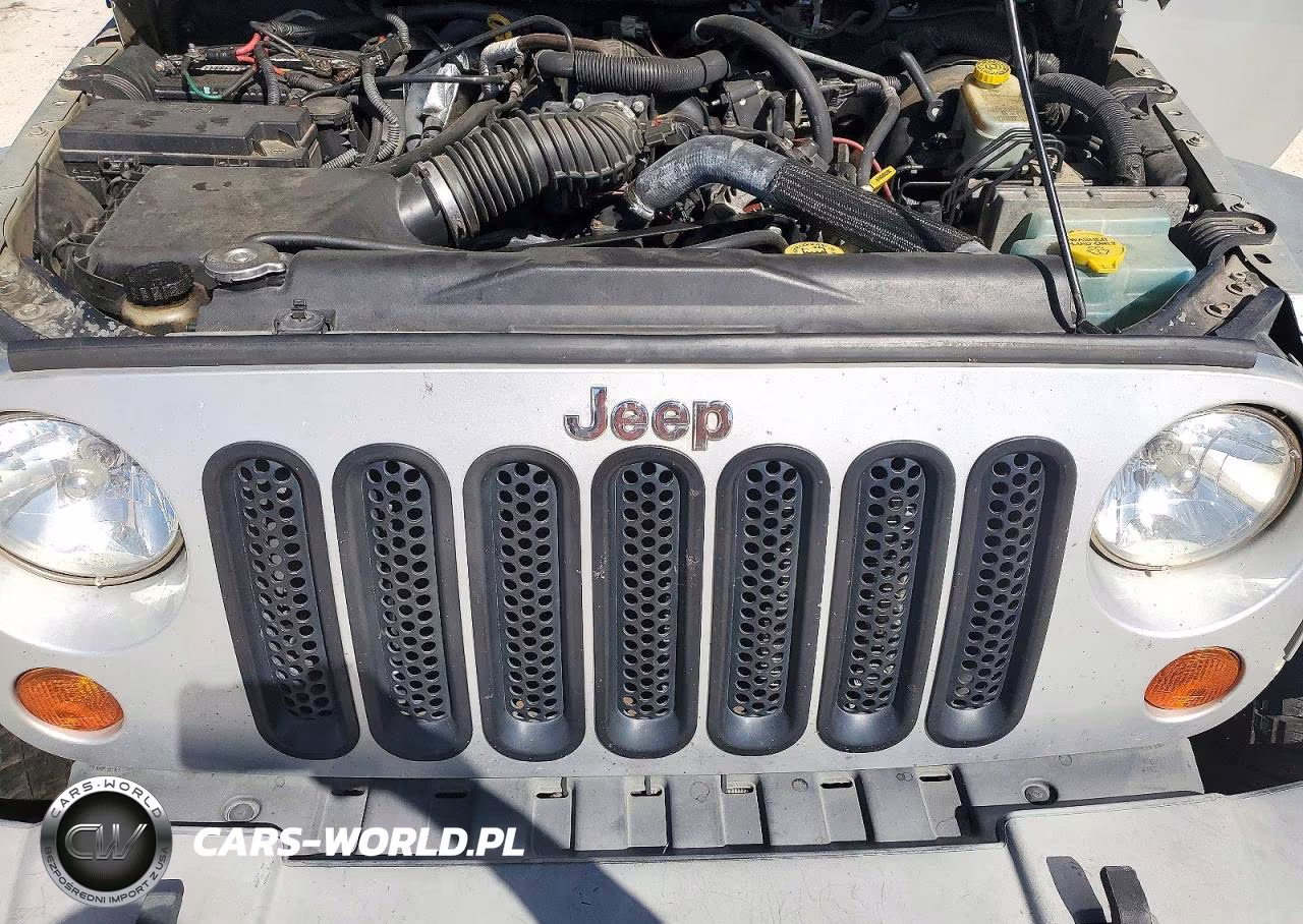 2008 Jeep Wrangler Unlimited X VIN:1J8GB39148L514698 - 11