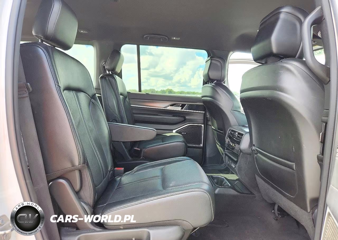 2024 Jeep Wagoneer Series Ii VIN:1C4SJVBP9RS176365 - 11