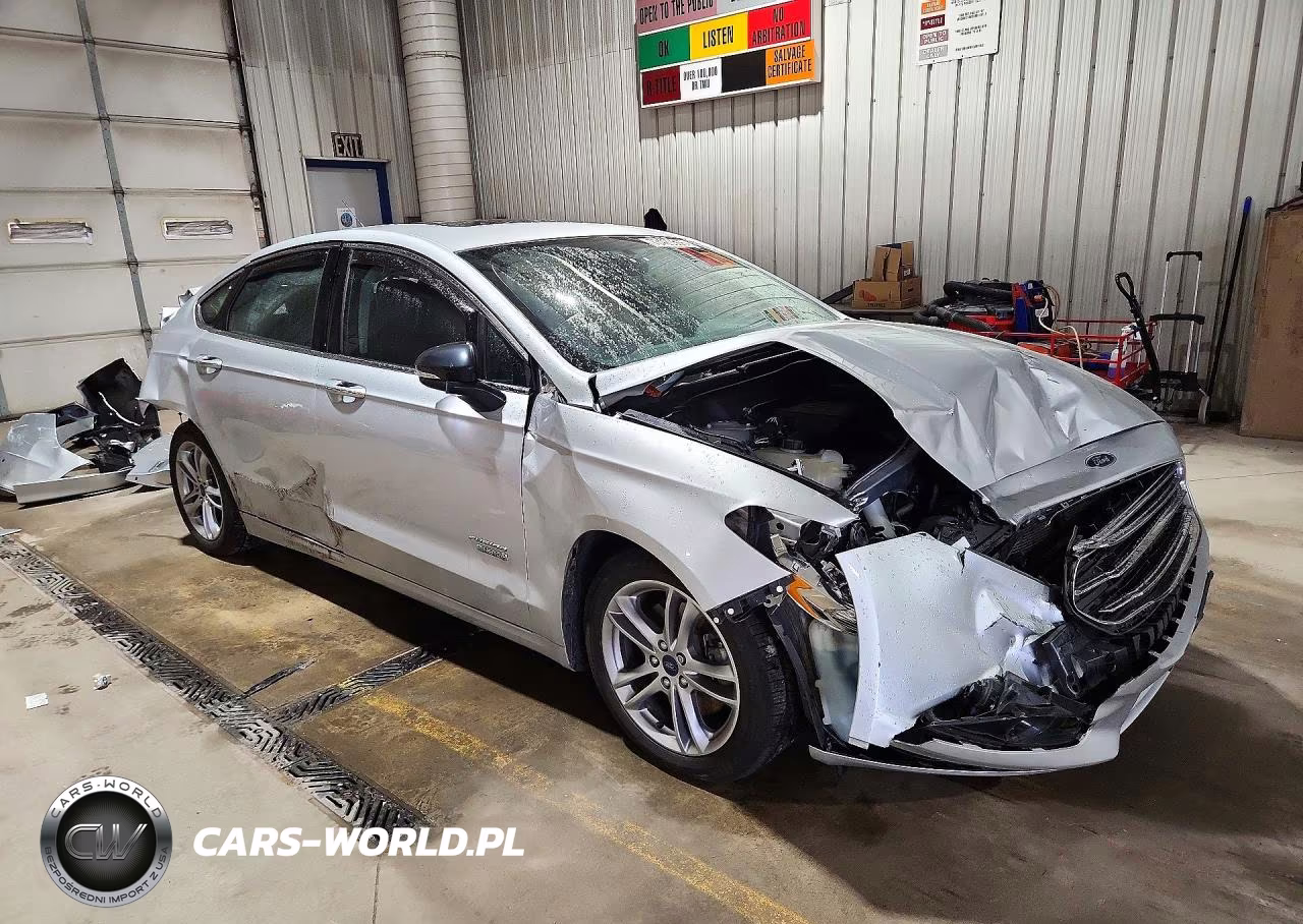 2016 Ford Fusion Titanium Phev VIN:3FA6P0SU2GR266657 - 4