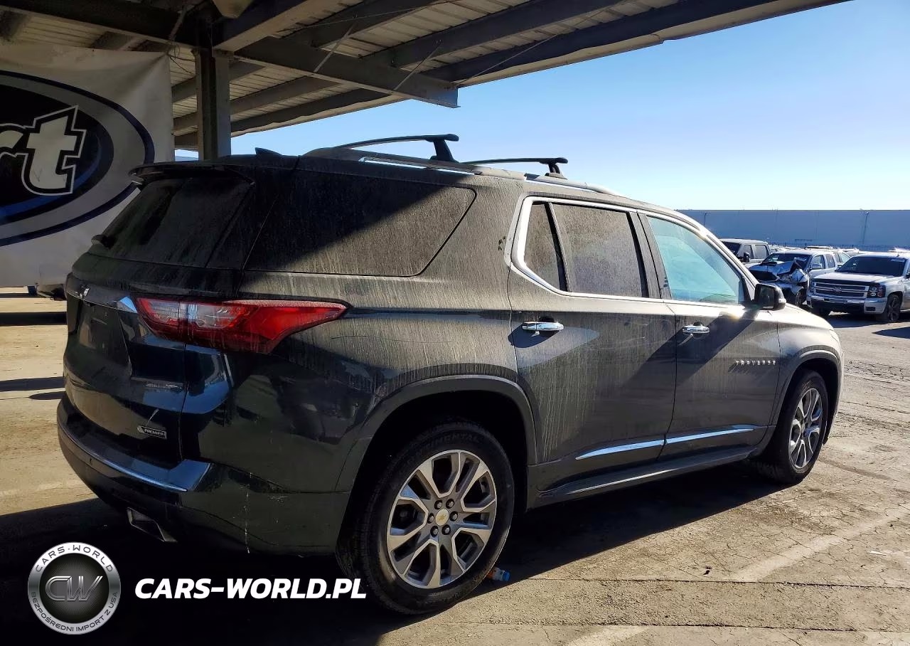 2018 Chevrolet Traverse Premier VIN:1GNERKKW0JJ242590 - 3