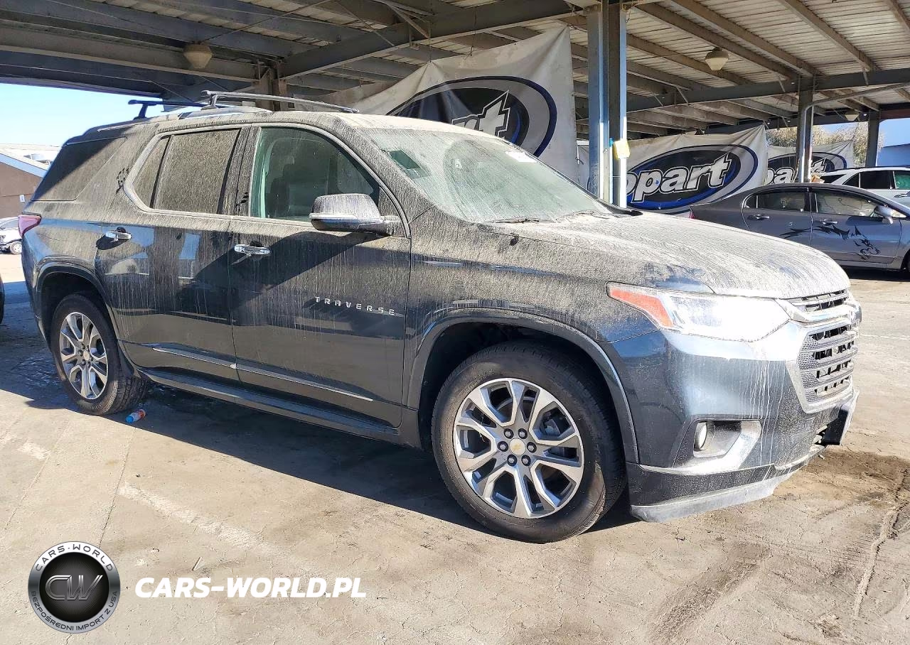 2018 Chevrolet Traverse Premier VIN:1GNERKKW0JJ242590 - 4