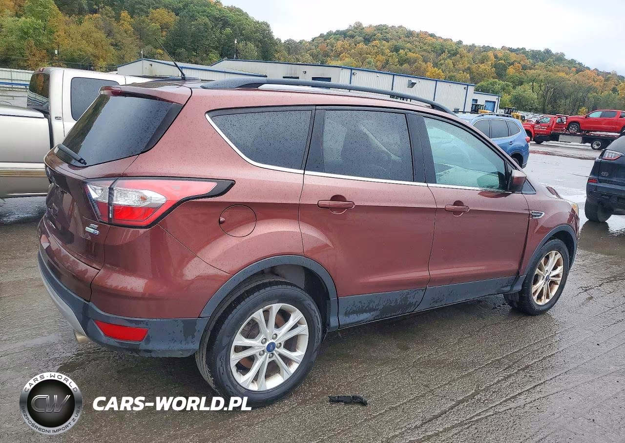 2018 Ford Escape Se VIN:1FMCU9GD0JUC25989 - 3