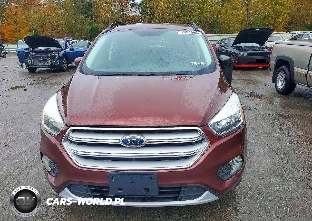 2018 Ford Escape Se VIN:1FMCU9GD0JUC25989 - 5